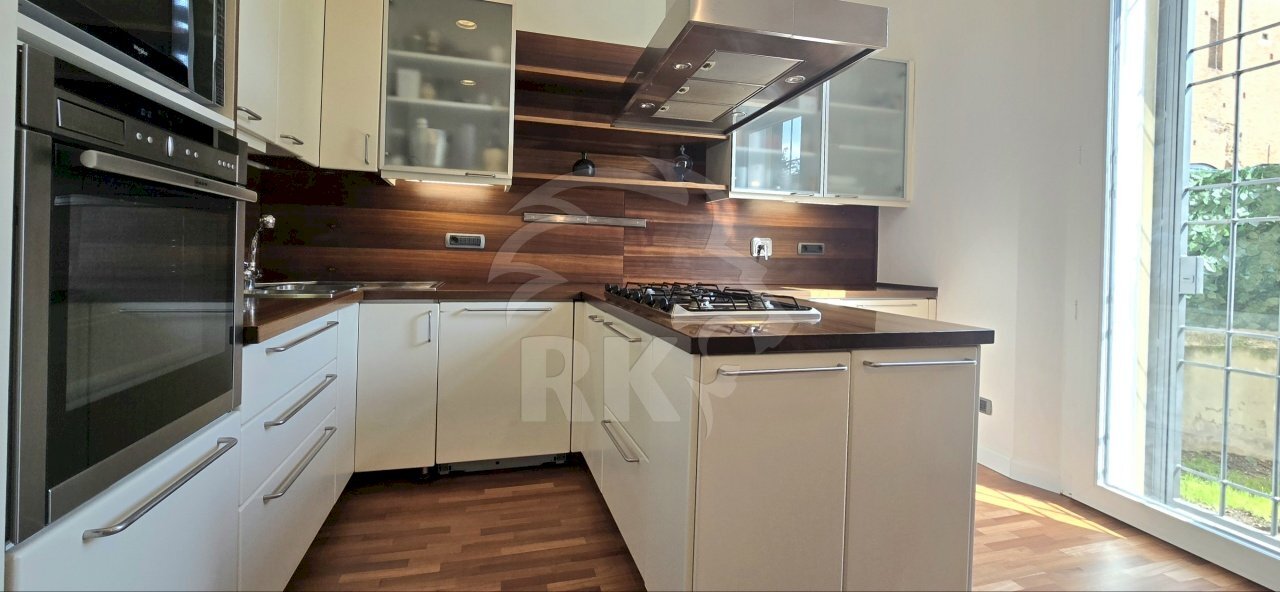 TRILOCALE CON GIARDINO-INDIPENDENTE-AFFITTO - Trilocale Via Castiglione 81, Bologna (zona Centro Storico) - foto 2