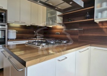 TRILOCALE CON GIARDINO-INDIPENDENTE-AFFITTO - Trilocale Via Castiglione 81, Bologna (zona Centro Storico) - foto 8