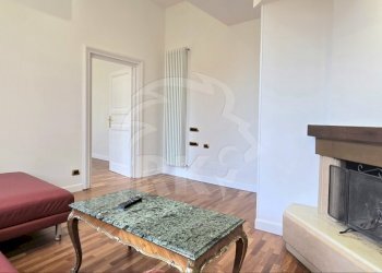 TRILOCALE CON GIARDINO-INDIPENDENTE-AFFITTO - Trilocale Via Castiglione 81, Bologna (zona Centro Storico) - foto 13