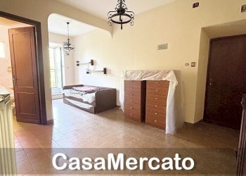 b6.jpg - Bilocale Rocca di Papa - foto 3