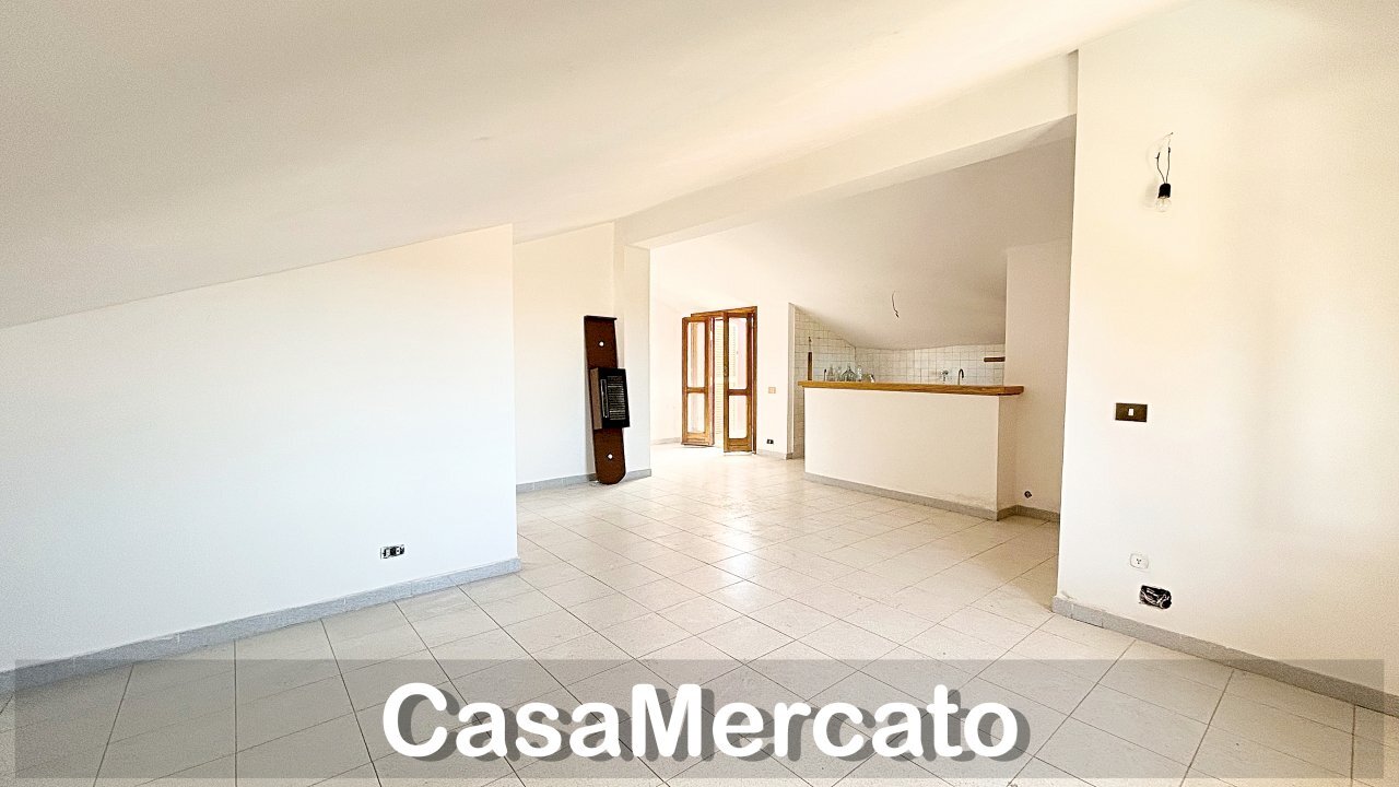 b3.jpg - Mansarda Rocca di Papa - foto 3