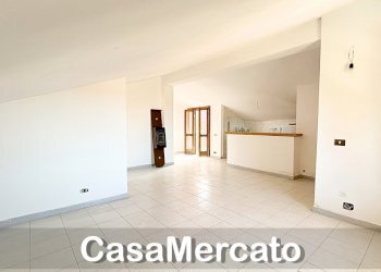 b3.jpg - Mansarda Rocca di Papa - foto 3