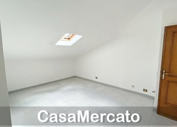 c26.jpg - Mansarda Rocca di Papa - foto 13