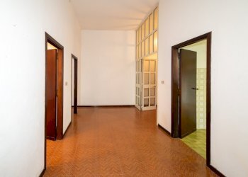 Ingresso -disimpegno (1).jpg - Villa Selargius - photo 3