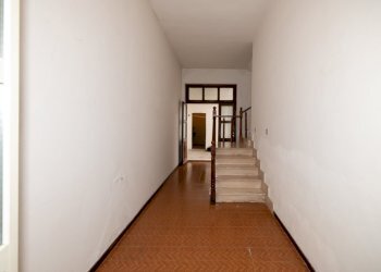 Disimpegno verso cortile.jpg - Villa Selargius - photo 4