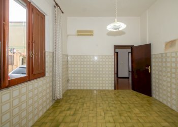 Cucina (2).jpg - Villa Selargius - photo 8