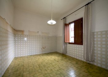 Cucina (3).jpg - Villa Selargius - photo 9