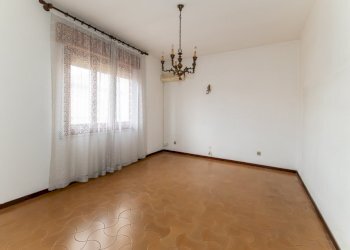 Seconda camera (1).jpg - Villa Selargius - photo 28