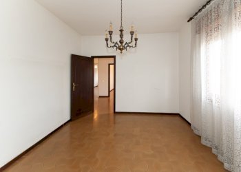 Seconda camera (3).jpg - Villa Selargius - photo 30
