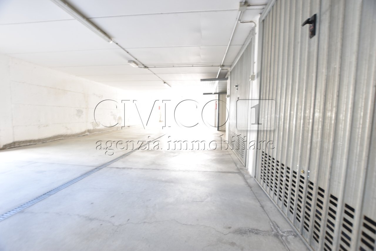 dettagli - Box Via Beato Pellegrino, Padova - foto 1