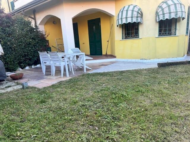 1403308-klgt22ff.jpg - Quadrilocale Via Madonnina 47, Luni - foto 2