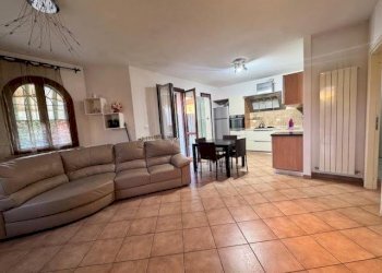 1403308-wqom67tnq.jpg - Quadrilocale Via Madonnina 47, Luni - foto 8