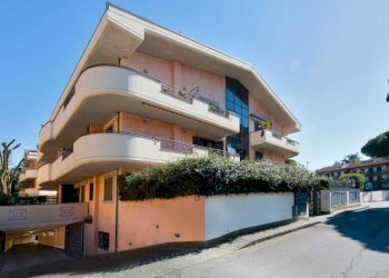 WhatsApp Image 2026-04-13 at 16.23.06.jpeg - Box Via Vecchia di Grottaferrata, Marino - foto 1