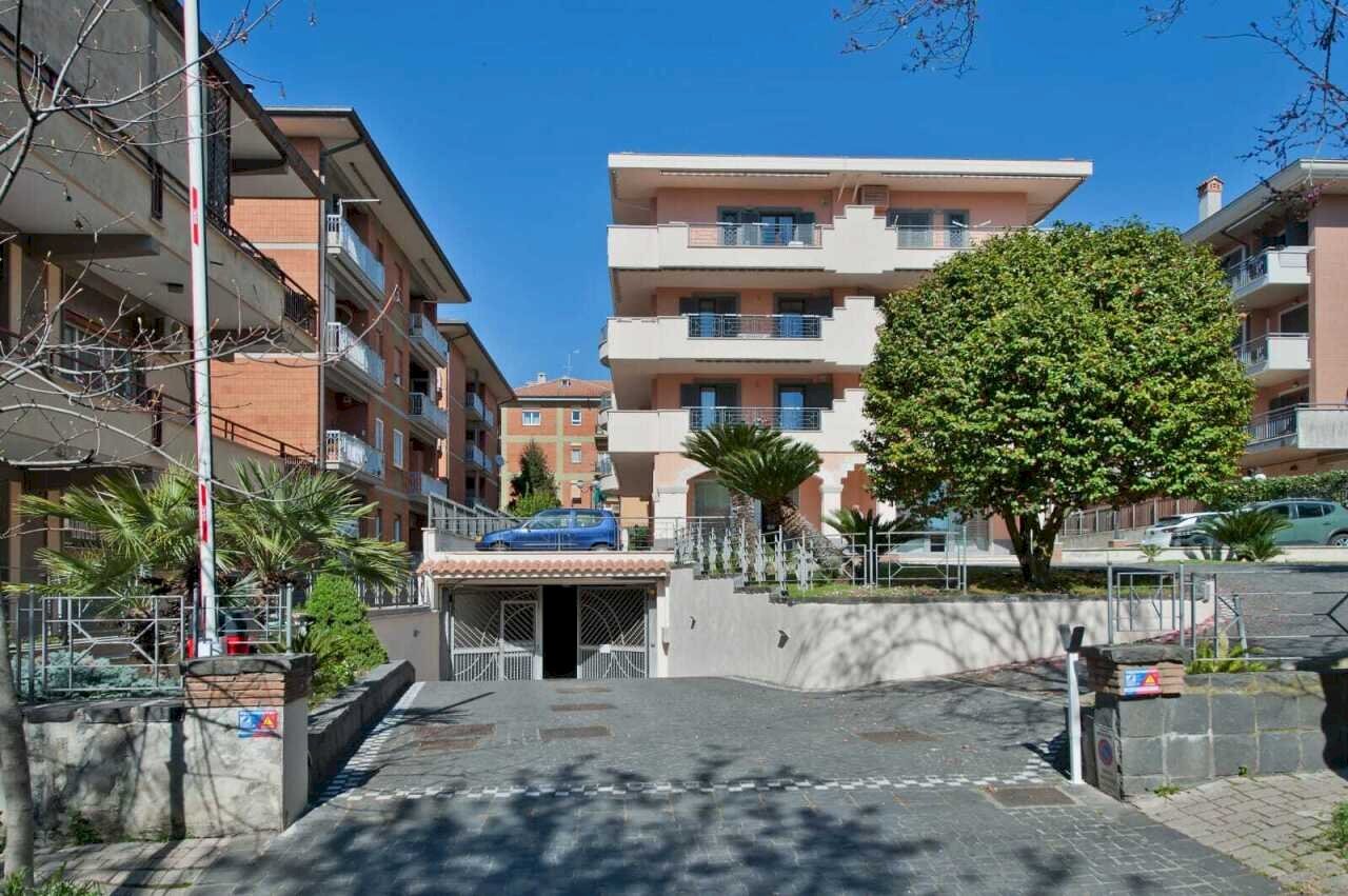 WhatsApp Image 2026-04-13 at 16.47.16.jpeg - Box Viale I Maggio, Grottaferrata - photo 1