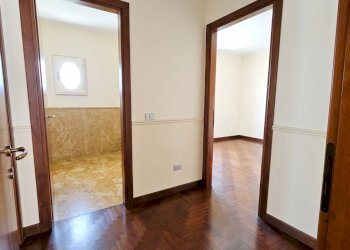 DISIMPEGNO NOTTE.png - Appartamento Brescia - foto 10