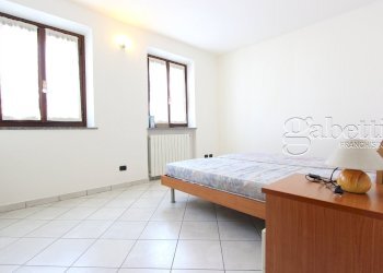 camera - Bilocale Via Paolo Castelnovo, Parabiago - foto 8