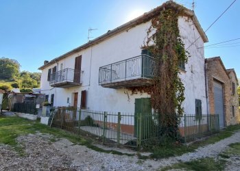 Gemini_Generated_Image_v2i1j4v2i1j4v2i1.png - Townhouse Via Sartiano, Novafeltria - photo 1