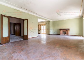 RIC01360.jpg - Four-room apartment Siracusa - photo 1