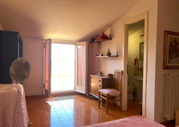 Camera da letto - Trilocale Via dei Giacinti, Anzio - foto 24