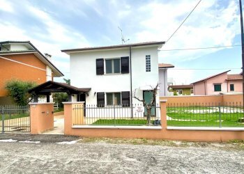 WhatsApp Image 2026-04-20 at 17.11.36 (1).jpeg - Villa Via Grazia Deledda 5, Gatteo - foto 1