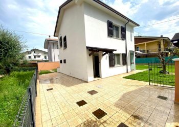 WhatsApp Image 2026-04-20 at 17.11.36 (2).jpeg - Villa Via Grazia Deledda 5, Gatteo - foto 3