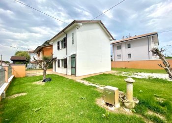 WhatsApp Image 2026-04-20 at 17.11.36 (3).jpeg - Villa Via Grazia Deledda 5, Gatteo - foto 4