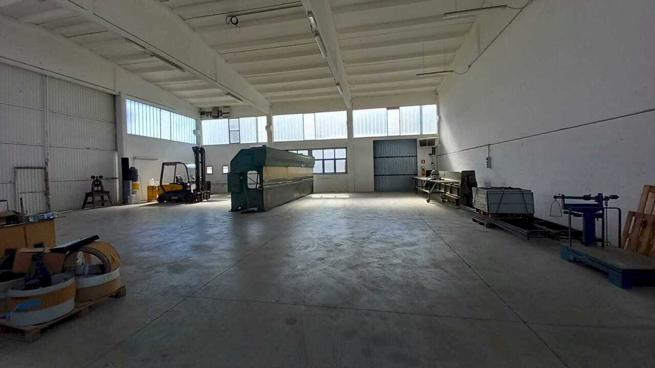 f1f8d203-0743-41fc-a70e-37a5bb07e4f8.jpg - Laboratorio Via del Tesoro 533, Verucchio - foto 2