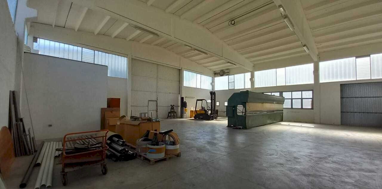 3a92aea7-5ea7-4b16-804d-da587e3020f8.jpg - Laboratorio Via del Tesoro 533, Verucchio - foto 3