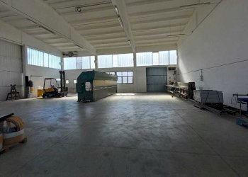 f1f8d203-0743-41fc-a70e-37a5bb07e4f8.jpg - Laboratorio Via del Tesoro 533, Verucchio - foto 2