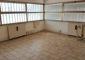 04da460e-a0a0-4f61-9438-f9fefb907d2d.jpg - Laboratory Via Ausa 179, Coriano - photo 9