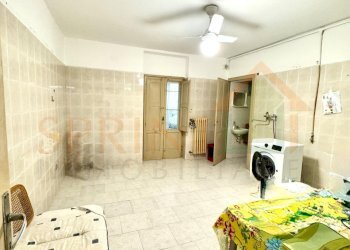 IMG_4480.JPG.jpg - Portion of a house Via Umberto I, Monopoli - photo 23