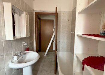 bagno - Monolocale Via Mario Cesari 6, Galliera - foto 22