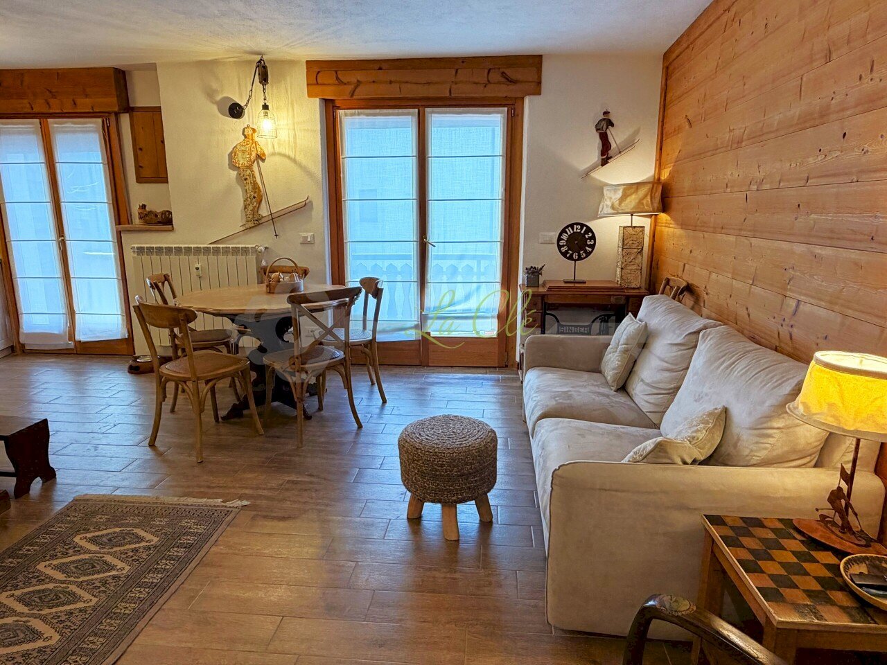 VENDITA COURMAYEUR - SOGGIORNO CON ZONA PRANZO E C - Three-room apartment Courmayeur - photo 3