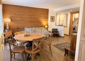 VENDITA COURMAYEUR - SOGGIORNO CON ZONA PRANZO E C - Three-room apartment Courmayeur - photo 7