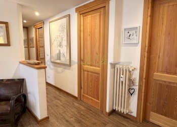 VENDITA COURMAYEUR - CORRIDOIO - Three-room apartment Courmayeur - photo 20