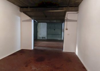 IMG_20260416_145725.jpg - Box Via Santi Venceslao 26, Modena (zona Circoscrizione 1) - foto 6