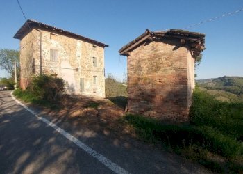 PODERE Monte San Pietro (4).jpg - Rustico Via Castello 45, Monte San Pietro - foto 5