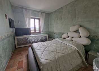 20260310_125504.jpg - Portion of a house collelungo, Baschi - photo 4