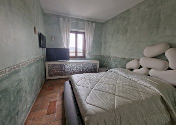 20260310_125510.jpg - Portion of a house collelungo, Baschi - photo 6