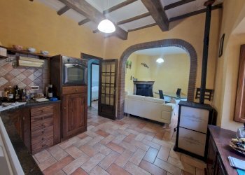 20260310_125735.jpg - Portion of a house collelungo, Baschi - photo 14