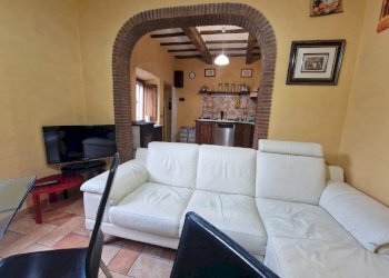 20260310_125808.jpg - Portion of a house collelungo, Baschi - photo 18