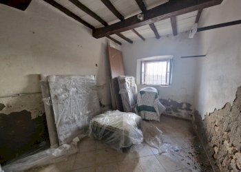 20260310_125936.jpg - Portion of a house collelungo, Baschi - photo 21