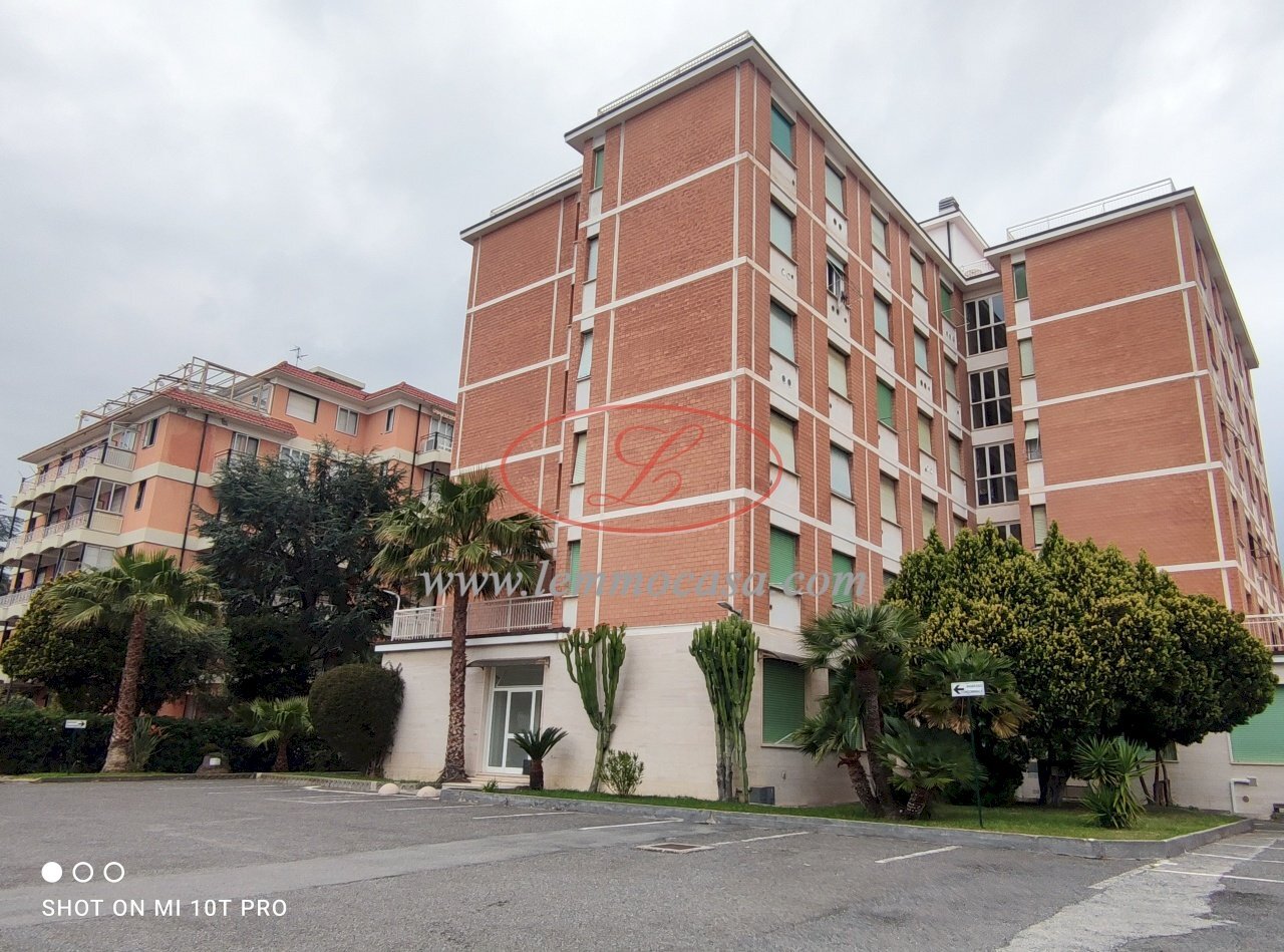 facciata condominiale - Monolocale Via Aurelia 84, San Bartolomeo al Mare - planimetria 1
