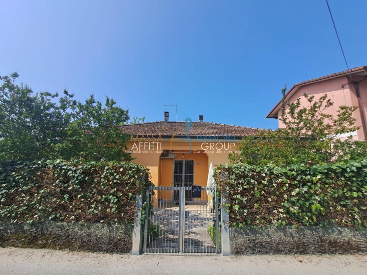 30.jpg - Villa Via Pietrasanta 66, Massa - foto 1