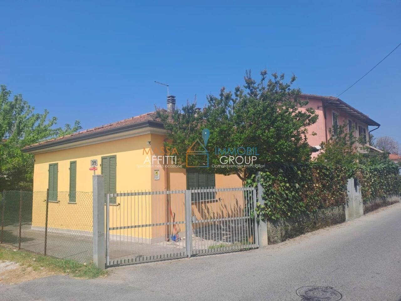 1.jpg - Villa Via Pietrasanta 66, Massa - foto 2