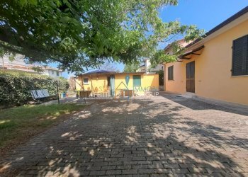 4.jpg - Villa Via Pietrasanta 66, Massa - foto 8
