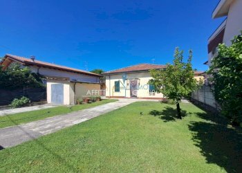 1.jpg - Villa Via Ricortola 93, Massa - foto 1
