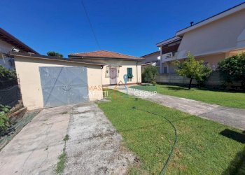 3.jpg - Villa Via Ricortola 93, Massa - foto 2