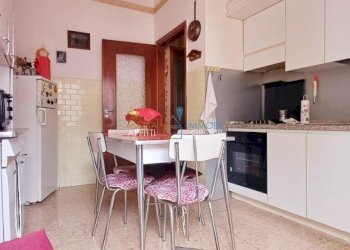 1.jpg - Trilocale Via Maternità 2, Massa - foto 3