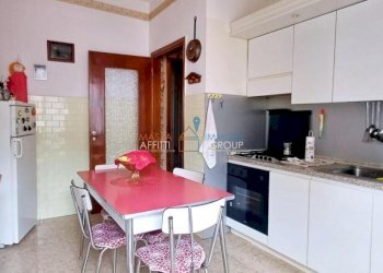 2.jpg - Trilocale Via Maternità 2, Massa - foto 4